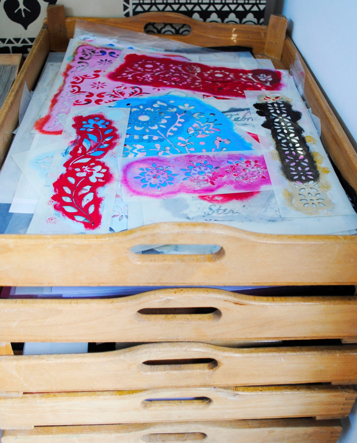 stencils-in-bakers-trays